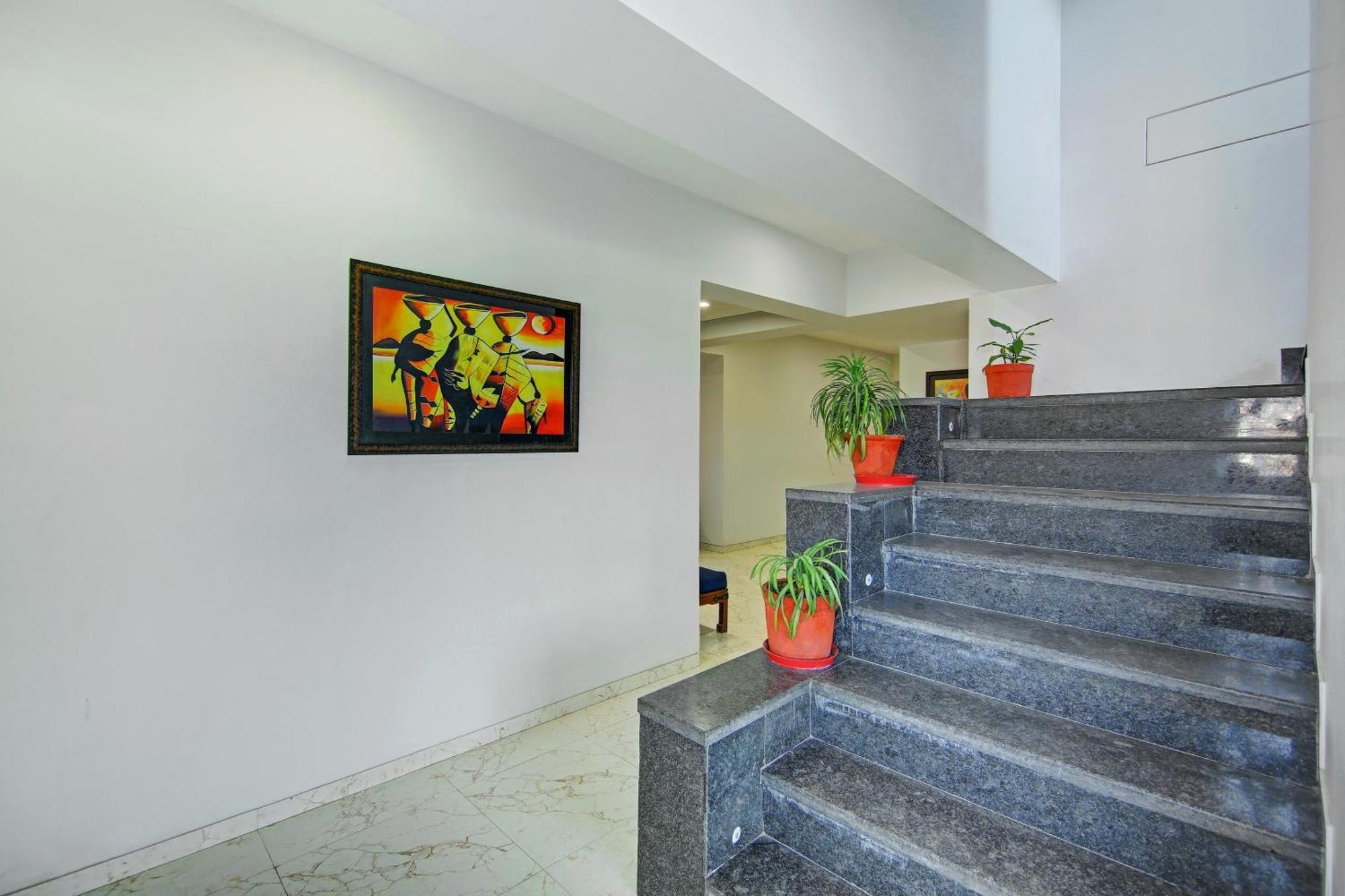Super Townhouse Geetanjali Inn Gurgaon Luaran gambar